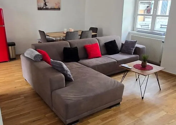 Simonetti's * קלגנפורט